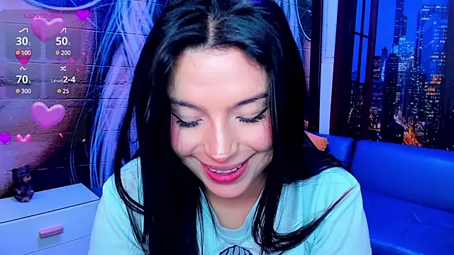 Snapshot of Small_naughty_ chatting on January 2025 05:16:01 PM Small naughty online show from January 2025 05:16:01 PM