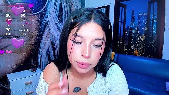 Snapshot of Small_naughty_ chatting on February 2025 05:19:02 PM Small naughty online show from February 2025 05:19:02 PM