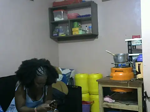 slender-qwene online show from October 2025 06:06:01 PM