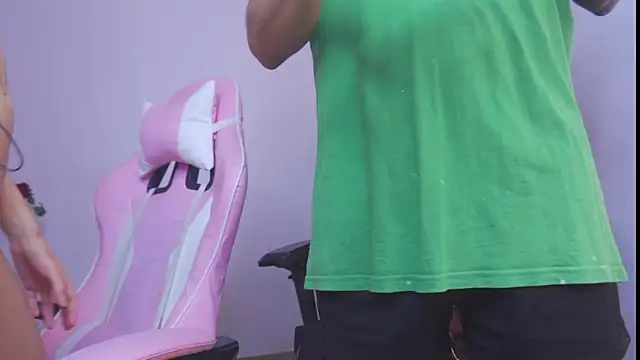 Snapshot of Stryxcy chatting on January 2025 01:16:02 AM Stryxcy online show from January 2025 01:16:02 AM