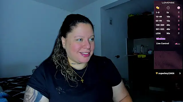 Snapshot of mariana_maze chatting on December 2024 05:33:02 AM mariana maze online show from December 2024 05:33:02 AM