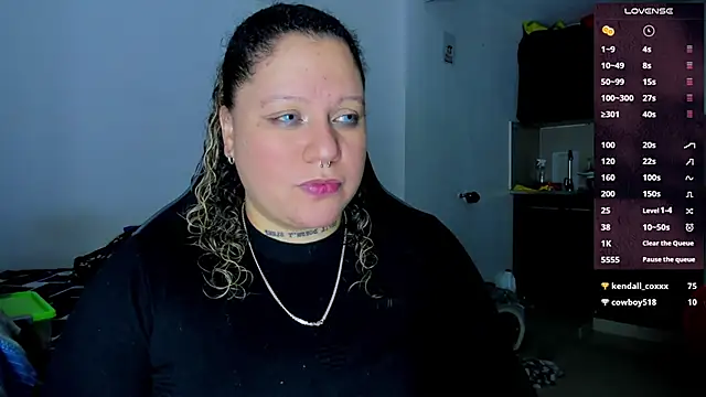 Snapshot of mariana_maze chatting on January 2025 04:02:01 AM mariana maze online show from January 2025 04:02:01 AM