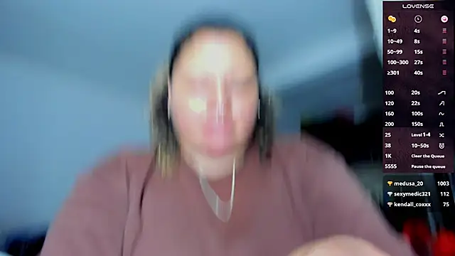 Snapshot of mariana_maze chatting on January 2025 08:07:02 AM mariana maze online show from January 2025 08:07:02 AM