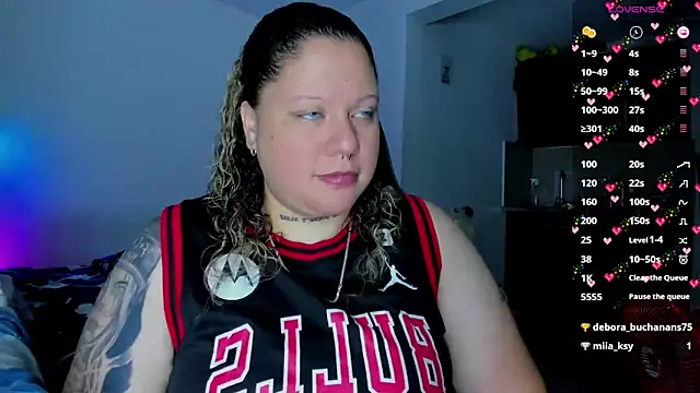 Snapshot of mariana_maze chatting on January 2025 06:13:02 AM mariana maze online show from January 2025 06:13:02 AM