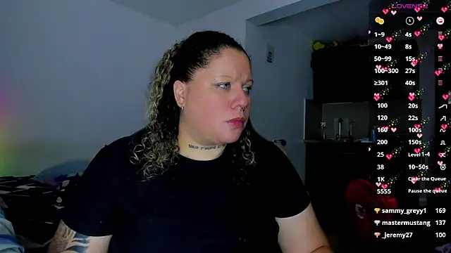 Snapshot of mariana_maze chatting on February 2025 04:32:02 PM mariana maze online show from February 2025 04:32:02 PM
