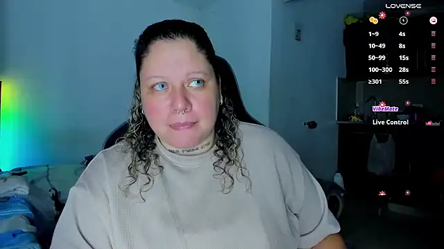 Snapshot of mariana_maze chatting on February 2025 05:15:02 AM mariana maze online show from February 2025 05:15:02 AM
