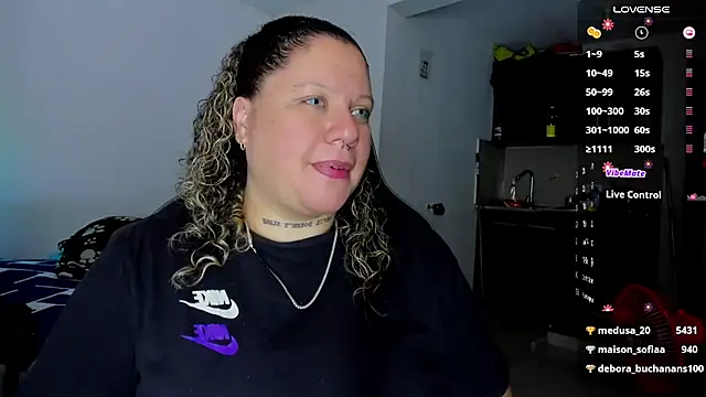 Snapshot of mariana_maze chatting on March 2025 12:22:02 PM mariana maze online show from March 2025 12:22:02 PM