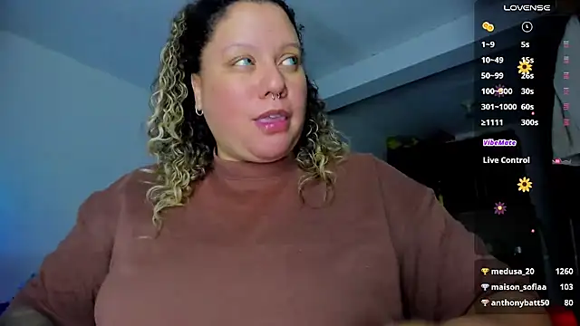 Snapshot of mariana_maze chatting on March 2025 09:13:01 AM mariana maze online show from March 2025 09:13:01 AM