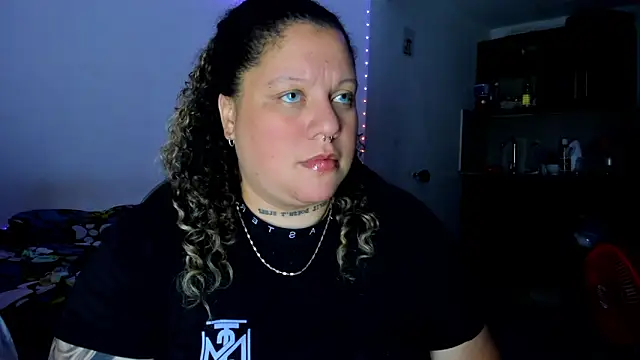 Snapshot of mariana_maze chatting on September 2025 06:02:02 AM mariana maze online show from September 2025 06:02:02 AM