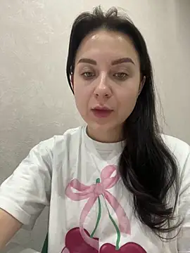 Snapshot of ellie_ssexy chatting on March 2025 04:14:01 AM ellie ssexy online show from March 2025 04:14:01 AM