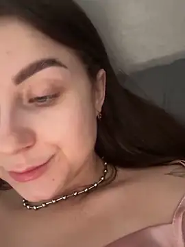 Snapshot of ellie_ssexy chatting on September 2025 04:24:01 AM ellie ssexy online show from September 2025 04:24:01 AM