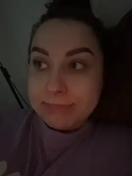 Snapshot of ellie_ssexy chatting on February 2026 05:25:01 AM ellie ssexy online show from February 2026 05:25:01 AM