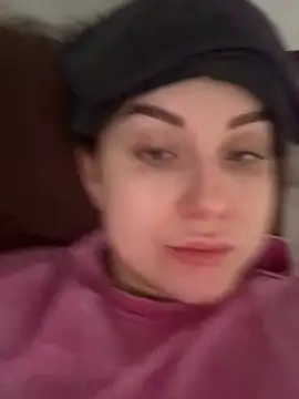 Snapshot of ellie_ssexy chatting on February 2026 05:14:01 AM ellie ssexy online show from February 2026 05:14:01 AM