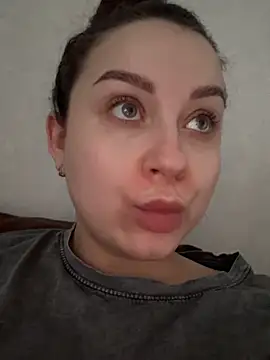 Snapshot of ellie_ssexy chatting on February 2026 05:29:01 AM ellie ssexy online show from February 2026 05:29:01 AM