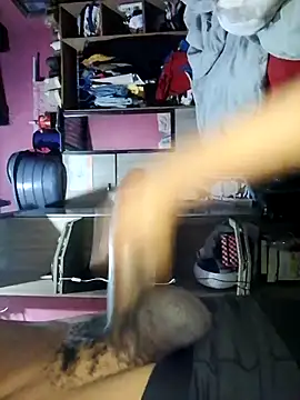 Snapshot of kevinclank chatting on January 2025 10:39:01 PM kevinclank online show from January 2025 10:39:01 PM