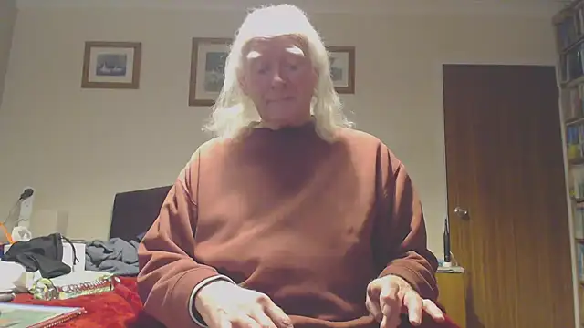 WaverlyKernow online show from February 2026 11:20:01 AM