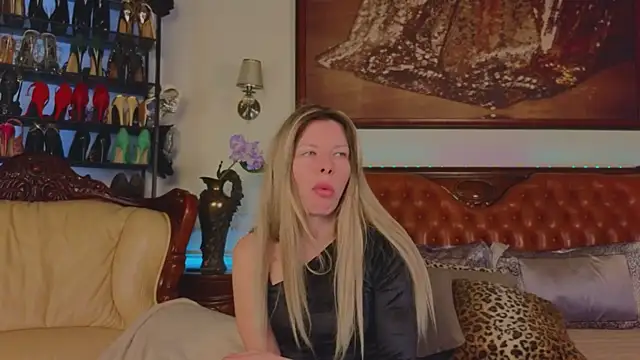 Real Tini online show from March 2026 07:26:01 AM