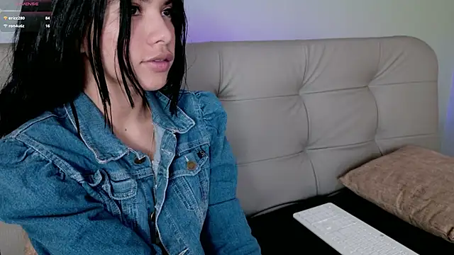 Snapshot of were-Naughty chatting on February 2025 08:03:01 PM were-Naughty online show from February 2025 08:03:01 PM