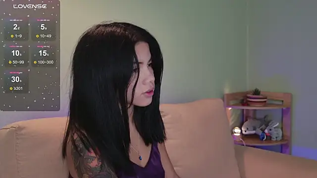 Snapshot of were-Naughty chatting on October 2025 01:53:02 PM were-Naughty online show from October 2025 01:53:02 PM