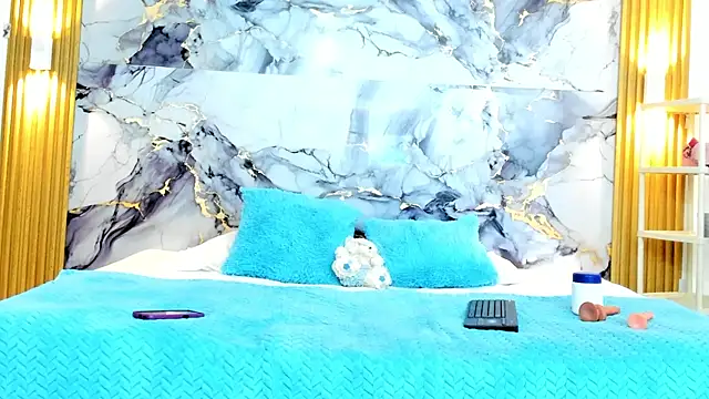 luna hoott online show from November 2025 01:32:02 PM