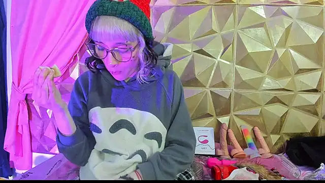 Snapshot of neeko_princes chatting on December 2024 03:15:01 PM neeko princes online show from December 2024 03:15:01 PM