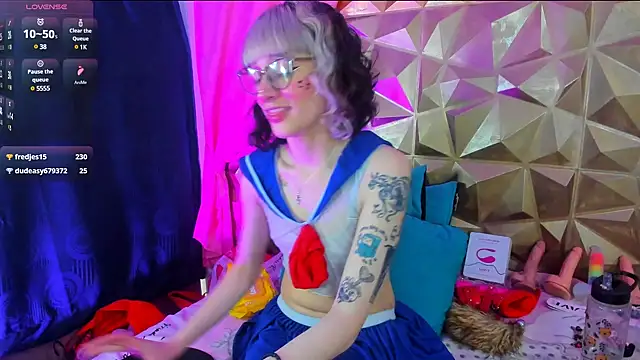 Snapshot of neeko_princes chatting on February 2025 03:18:02 PM neeko princes online show from February 2025 03:18:02 PM