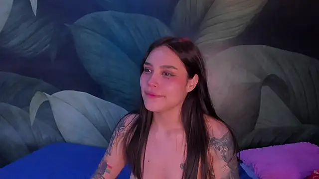 Snapshot of sweett_dirty chatting on January 2025 06:23:01 PM sweett dirty online show from January 2025 06:23:01 PM