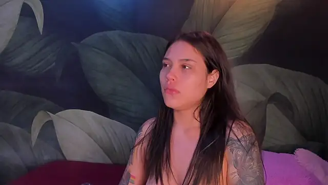 Snapshot of sweett_dirty chatting on February 2025 12:28:01 PM sweett dirty online show from February 2025 12:28:01 PM
