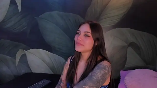 Snapshot of sweett_dirty chatting on March 2025 06:29:02 PM sweett dirty online show from March 2025 06:29:02 PM