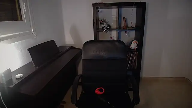 Snapshot of Windy_butterfly chatting on November 2025 05:35:02 PM Windy butterfly online show from November 2025 05:35:02 PM