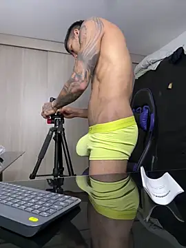 Snapshot of sendfer chatting on December 2024 04:01:02 AM sendfer online show from December 2024 04:01:02 AM
