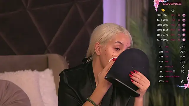 Snapshot of VictoriaMorrone chatting on February 2025 12:00:02 AM VictoriaMorrone online show from February 2025 12:00:02 AM