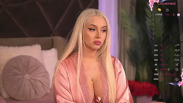 Snapshot of VictoriaMorrone chatting on February 2025 03:20:02 PM VictoriaMorrone online show from February 2025 03:20:02 PM