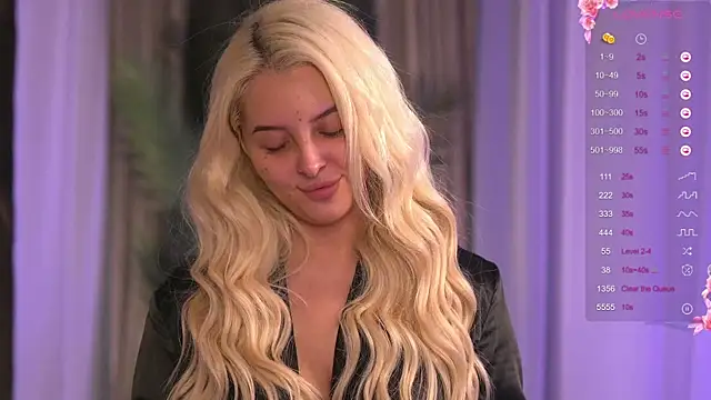 Snapshot of VictoriaMorrone chatting on February 2025 08:03:01 PM VictoriaMorrone online show from February 2025 08:03:01 PM