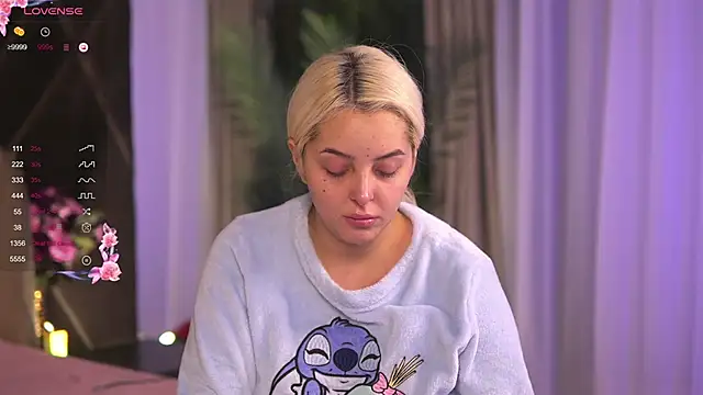 Snapshot of VictoriaMorrone chatting on February 2025 09:32:02 AM VictoriaMorrone online show from February 2025 09:32:02 AM