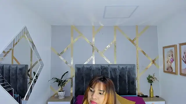 Snapshot of angelina_castroo chatting on December 2024 03:17:02 AM angelina castroo online show from December 2024 03:17:02 AM
