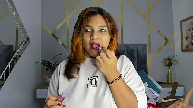 Snapshot of angelina_castroo chatting on February 2025 03:23:02 AM angelina castroo online show from February 2025 03:23:02 AM