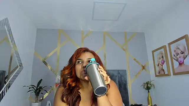 Snapshot of angelina_castroo chatting on March 2025 03:18:02 AM angelina castroo online show from March 2025 03:18:02 AM