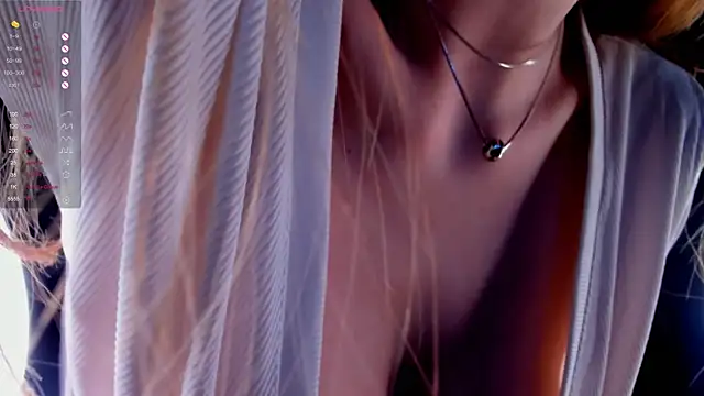 Snapshot of SoniaScott chatting on March 2025 11:27:01 PM SoniaScott online show from March 2025 11:27:01 PM