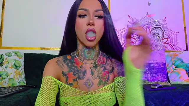 Snapshot of PandoraVolkov chatting on November 2025 08:16:02 AM PandoraVolkov online show from November 2025 08:16:02 AM