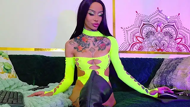 Snapshot of PandoraVolkov chatting on December 2025 12:25:01 PM PandoraVolkov online show from December 2025 12:25:01 PM