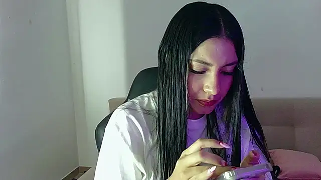 Snapshot of Lia_14_ chatting on April 2026 05:10:02 PM Lia 14 online show from April 2026 05:10:02 PM
