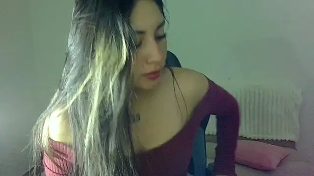 Snapshot of Lia_14_ chatting on May 2026 01:00:02 AM Lia 14 online show from May 2026 01:00:02 AM