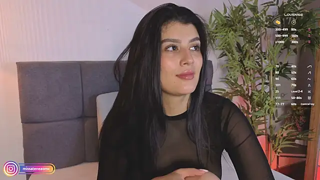 missatenea online show from November 2025 01:55:01 PM