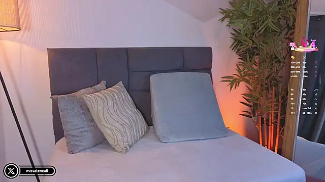 missatenea online show from February 2026 01:50:02 PM