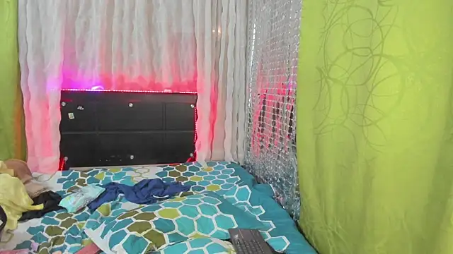 Snapshot of Megan_Miles02 chatting on February 2025 06:23:01 AM Megan Miles02 online show from February 2025 06:23:01 AM