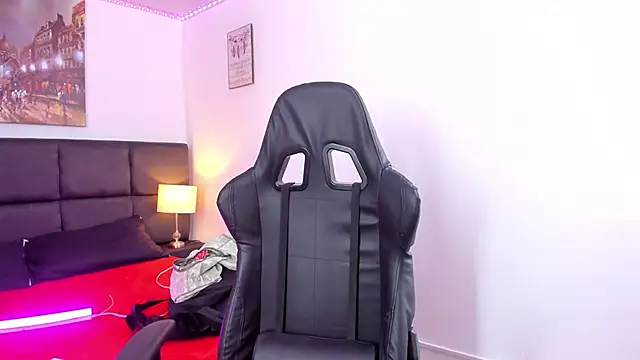 Snapshot of Megan_Miles02 chatting on March 2025 08:00:02 PM Megan Miles02 online show from March 2025 08:00:02 PM