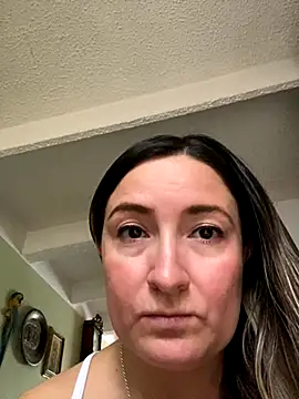 Snapshot of antonella87 chatting on November 2025 07:05:01 PM antonella87 online show from November 2025 07:05:01 PM