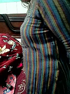 reemacouple007 online show from January 2026 06:11:02 PM