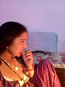 Snapshot of reemacouple007 chatting on February 2026 06:26:01 AM reemacouple007 online show from February 2026 06:26:01 AM